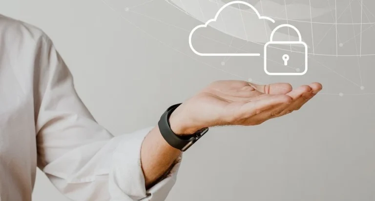 hand-holding-cloud-system-with-data-protection